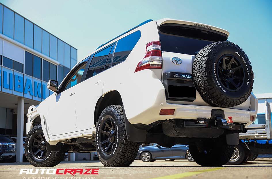 TOYOTA-PRADO-T05-SATIN-BLACK